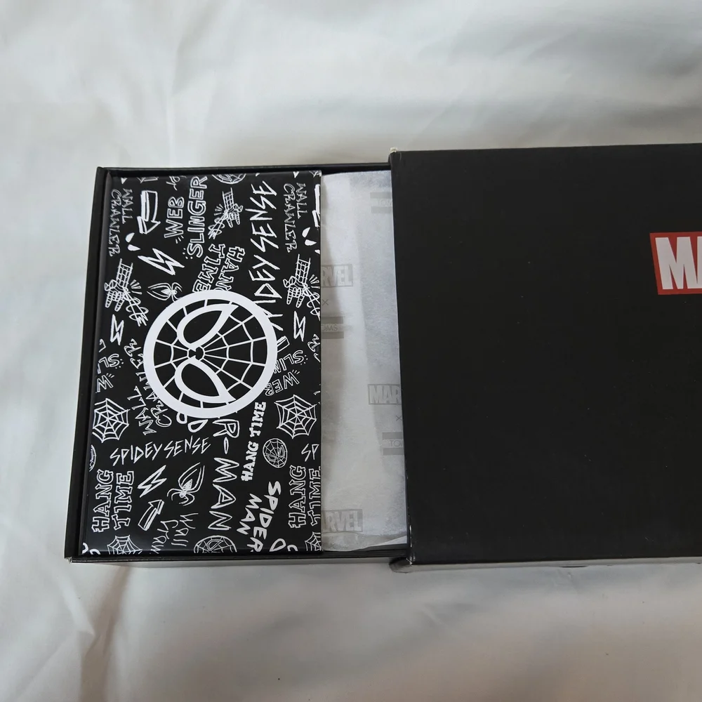 Marvel x TOMS Carlito Miles Morales Black Red Spiderman Nylon Sneakers NIB 4Y‎